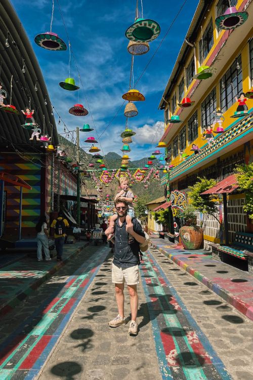 Lake Atitlán - Sander Hupkes Art - Walking true the colorful streets