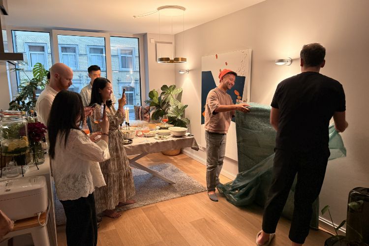Kunstwerk onthulling Horizon Dusseldorf